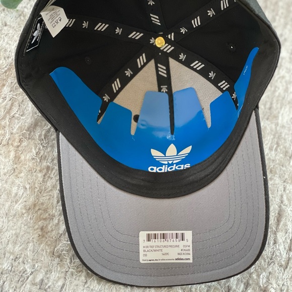 New with tags ADIDAS ADJUSTABLE FIT HAT with logo in white. Logo on front & back - Picture 5 of 5